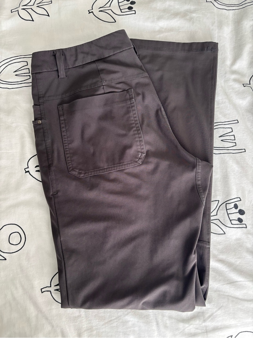 Lululemon ABC pants 32x30